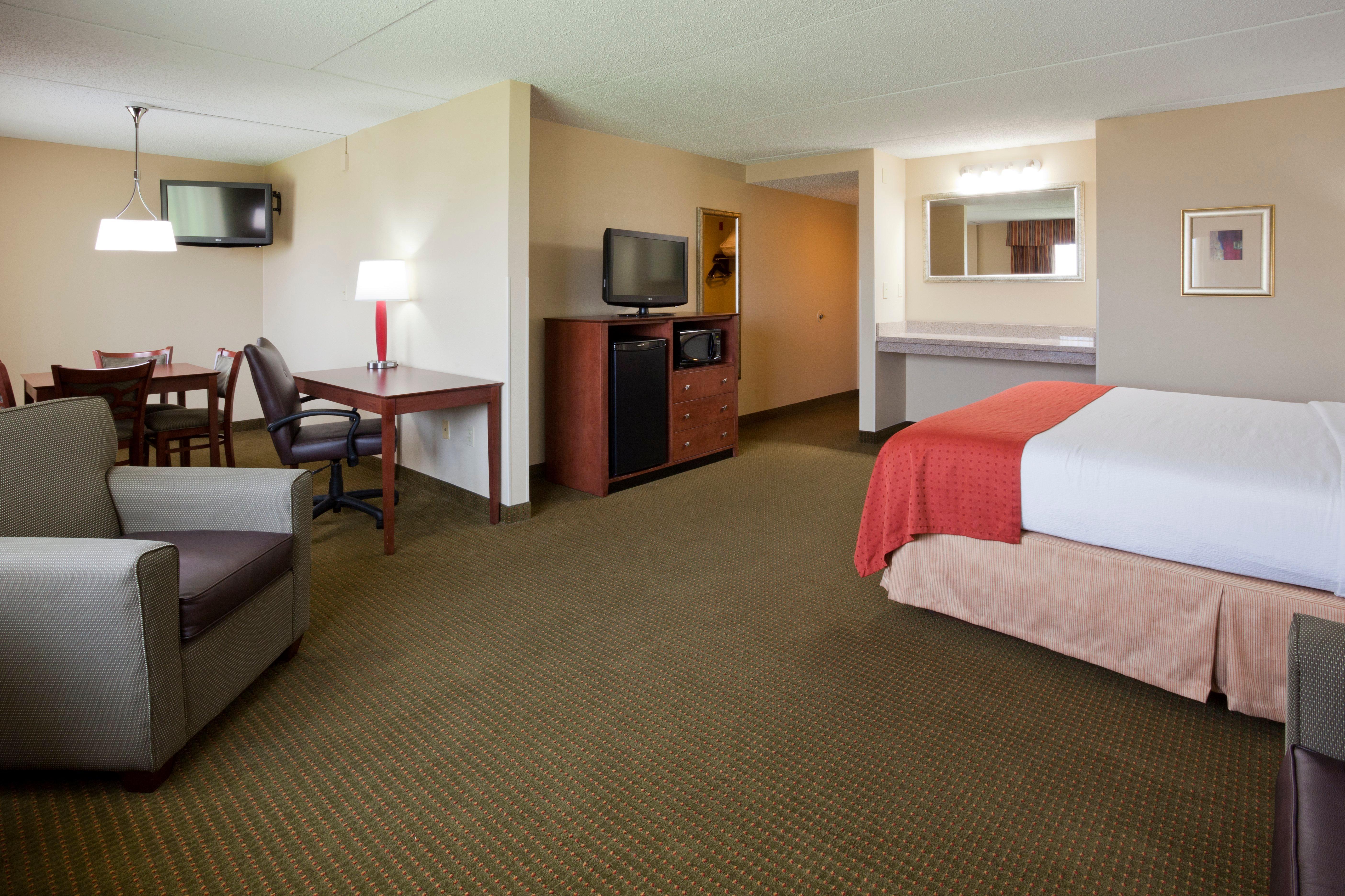 Doubletree By Hilton Austin, Mn Hotel Екстериор снимка