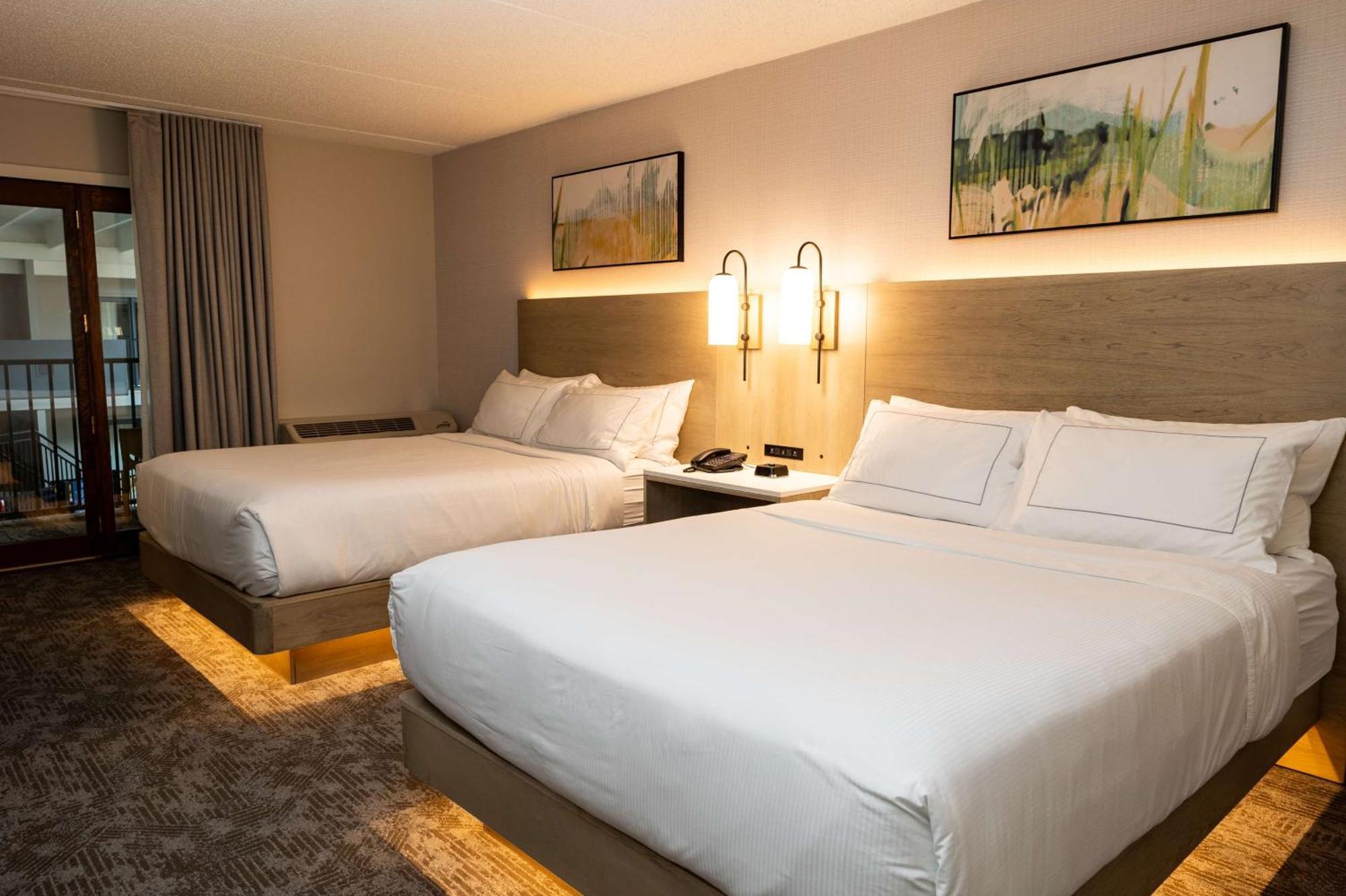 Doubletree By Hilton Austin, Mn Hotel Екстериор снимка