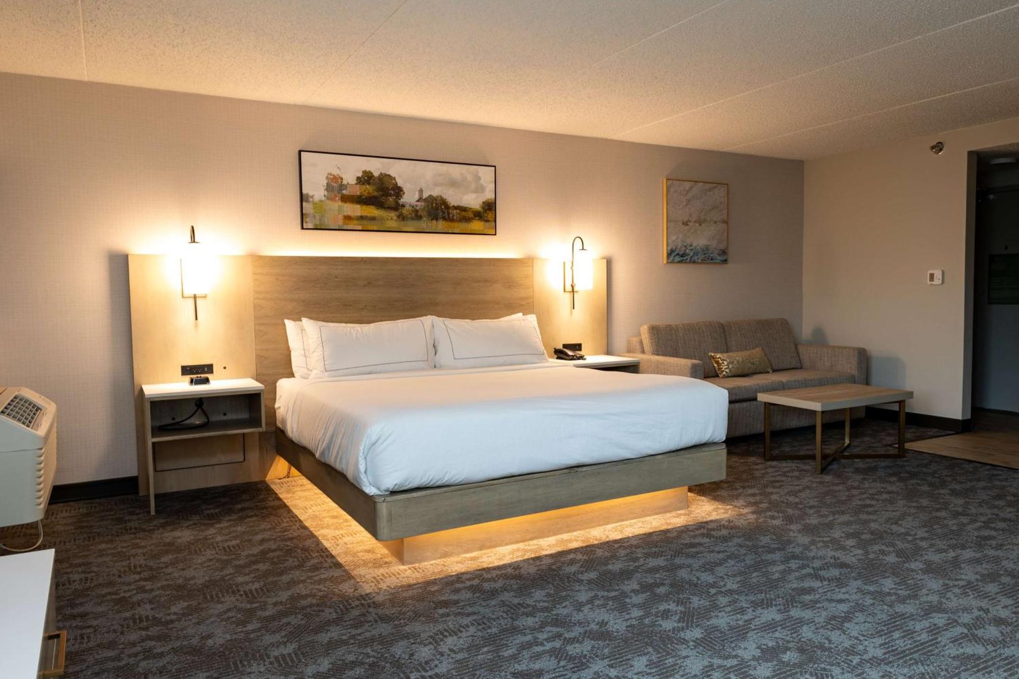 Doubletree By Hilton Austin, Mn Hotel Екстериор снимка
